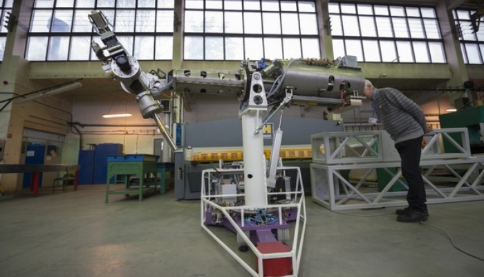 Akcelerator IntraLine bez obudowy (Foto: Grzegorz Krzyżewski / NCBJ)