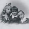 Andrzej (middle) with siblings (source: family archive